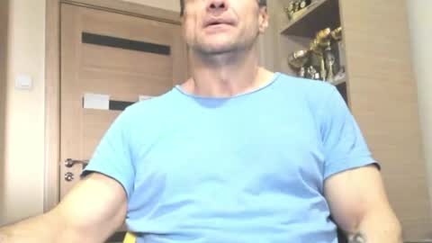 Snapshot of carin_the_body chatting on 7, 6, 2026 Laz online show from 7, 6, 2026