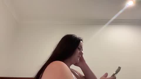 carinabro10 online show from 10, 6, 2026