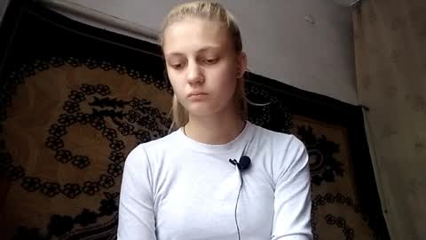 Snapshot of carissaalderson chatting on 1, 5, 2026 Kira online show from 1, 5, 2026