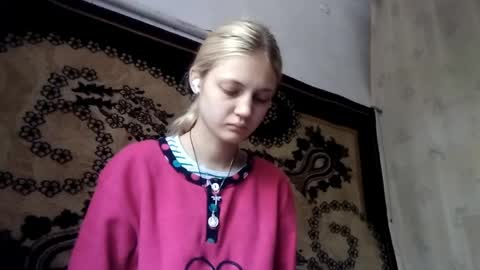 Snapshot of carissaalderson chatting on 6, 5, 2026 Kira online show from 6, 5, 2026