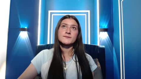 Snapshot of caritoluna_ chatting on 26, 11, 2025 Carito online show from 26, 11, 2025