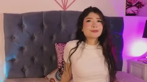 Snapshot of carla_daft chatting on 27, 5, 2026 Carla online show from 27, 5, 2026