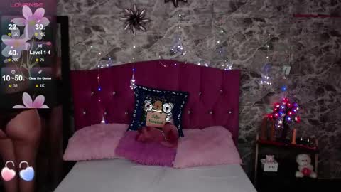 Carla naugthy  online show from 31, 12, 2024