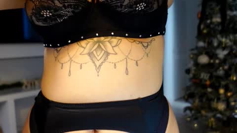 carla_secretary online show from 4, 12, 2025