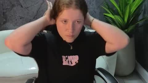 Carla  online show from 27, 10, 2025