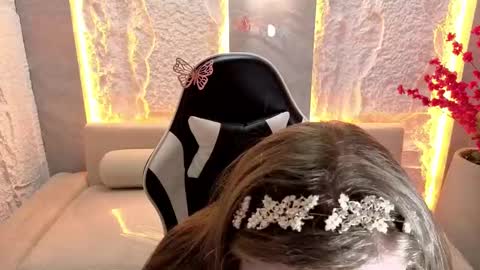 Carla  online show from 31, 10, 2025