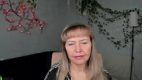 Snapshot of carla_vogue chatting on 1, 12, 2025 Carla Vogue online show from 1, 12, 2025