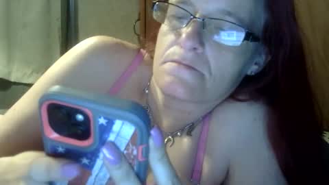 carleeswoman08 online show from 4, 3, 2026