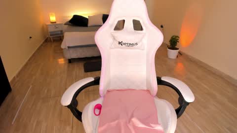 Snapshot of carleewinter chatting on 11, 1, 2025 Alejandra online show from 11, 1, 2025