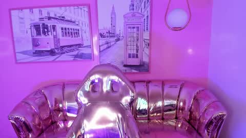 CARLYE   online show from 9, 1, 2025