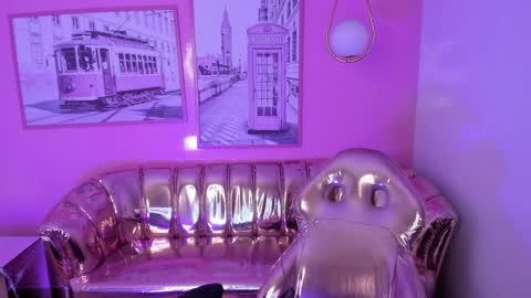 CARLYE   online show from 31, 1, 2025