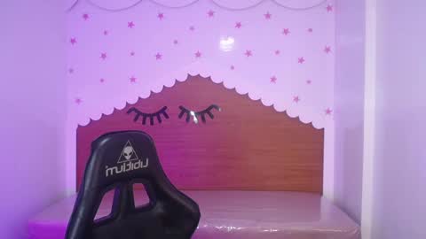 CARLYE   online show from 4, 10, 2025