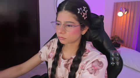 Snapshot of carlina_15 chatting on 2, 6, 2026 C A R L I N A online show from 2, 6, 2026