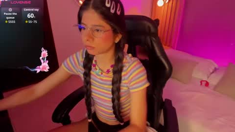 Snapshot of carlina_15 chatting on 11, 6, 2026 C A R L I N A online show from 11, 6, 2026