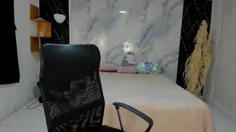 Snapshot of carlitosex09 chatting on 18, 4, 2026 master online show from 18, 4, 2026
