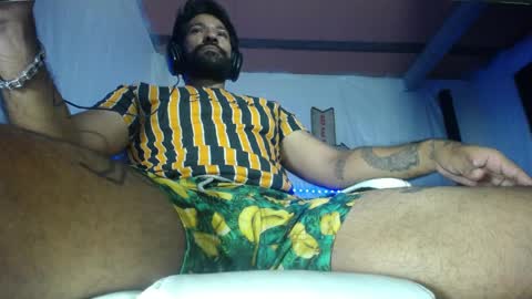 carlo yates  thx for help me to reach 100 thumps up online show from 23, 5, 2026