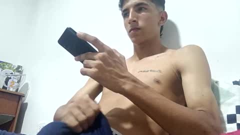 Snapshot of carlos682090 chatting on 19, 10, 2025 carlos682090 online show from 19, 10, 2025