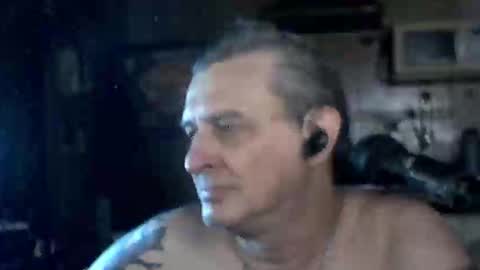 carlos712009 online show from 2, 4, 2026