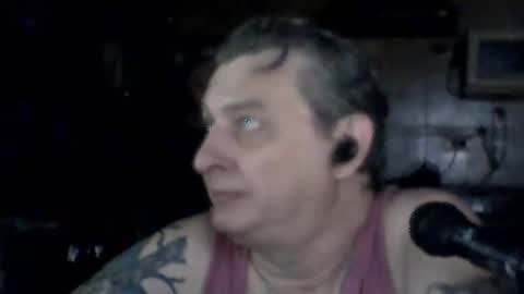 carlos712009 online show from 8, 4, 2026