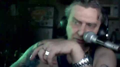 Snapshot of carlos712009 chatting on 25, 4, 2026 carlos712009 online show from 25, 4, 2026
