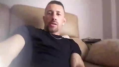 carlosrm440882 online show from 13, 4, 2026