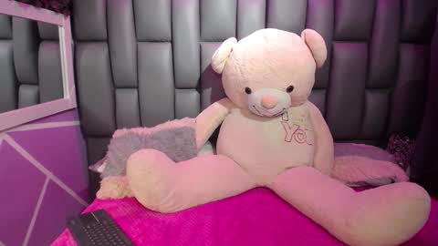     Charlotte     online show from 16, 3, 2026