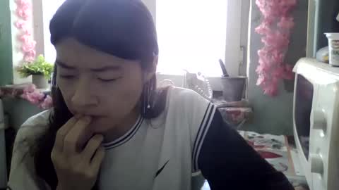 CarlyJoy online show from 10, 10, 2025