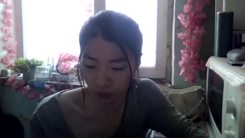 CarlyJoy online show from 30, 11, 2025