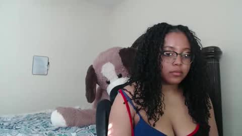 Snapshot of carmellovekisses chatting on 11, 1, 2026 CARAMEL xoxo online show from 11, 1, 2026