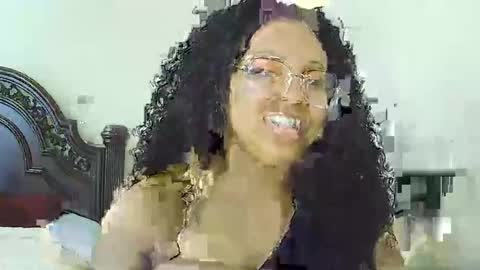 Snapshot of carmellovekisses chatting on 12, 4, 2026 CARAMEL xoxo online show from 12, 4, 2026