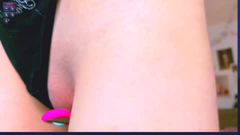 Snapshot of carmen__crybaby chatting on 23, 5, 2026 carmen__crybaby online show from 23, 5, 2026