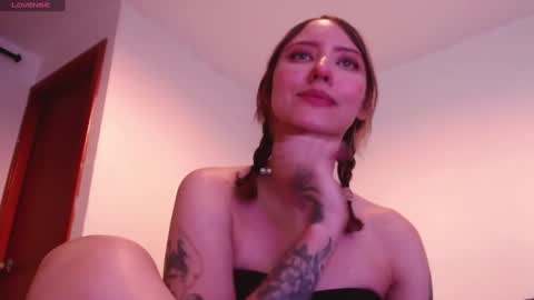 carmennrusso online show from 30, 1, 2025