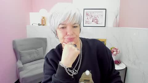 Snapshot of carmensoft chatting on 7, 1, 2025 Carmen online show from 7, 1, 2025