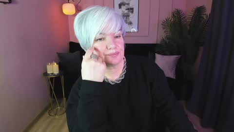 Snapshot of carmensoft chatting on 8, 2, 2025 Carmen online show from 8, 2, 2025