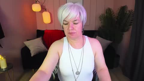 Snapshot of carmensoft chatting on 10, 2, 2025 Carmen online show from 10, 2, 2025