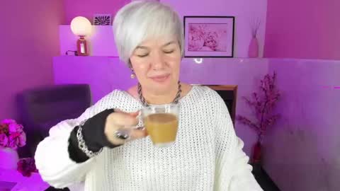 Snapshot of carmensoft chatting on 4, 3, 2025 Carmen online show from 4, 3, 2025