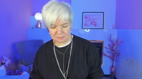 Snapshot of carmensoft chatting on 23, 9, 2025 Carmen online show from 23, 9, 2025