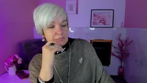 Snapshot of carmensoft chatting on 6, 10, 2025 Carmen online show from 6, 10, 2025