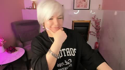Snapshot of carmensoft chatting on 24, 4, 2026 Carmen online show from 24, 4, 2026
