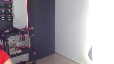 Caroline online show from 5, 3, 2025