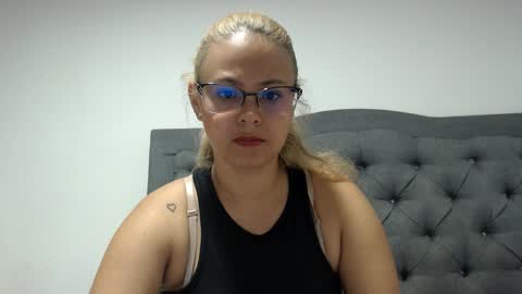 carolay02 online show from 4, 11, 2025