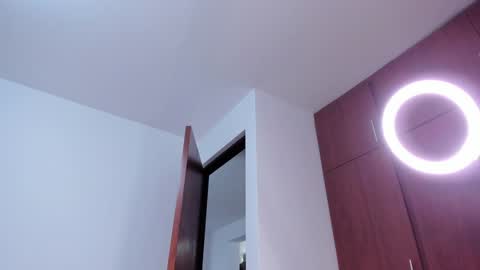 Snapshot of caroliine__ chatting on 20, 12, 2024 Caroline online show from 20, 12, 2024