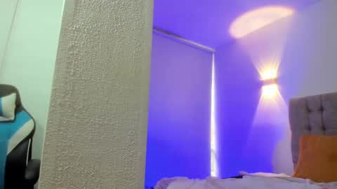 Snapshot of carolina_hernandez22 chatting on 5, 10, 2025 Carolina online show from 5, 10, 2025