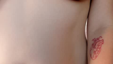 Snapshot of carolina_latinlady chatting on 8, 3, 2025 Carolina online show from 8, 3, 2025