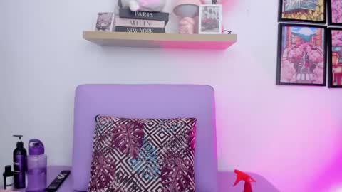 Snapshot of carolina_latinlady chatting on 1, 10, 2025 Carolina online show from 1, 10, 2025