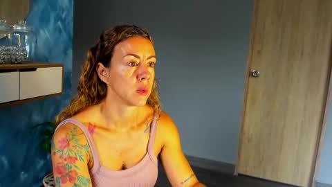 Snapshot of carolina_zaens chatting on 27, 5, 2026 carolina_zaens online show from 27, 5, 2026