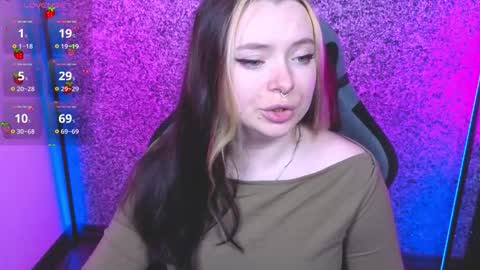 Snapshot of carolinareaperr chatting on 19, 9, 2025 Ask me better xx online show from 19, 9, 2025