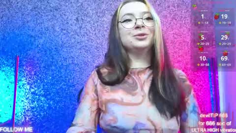 Snapshot of carolinareaperr chatting on 17, 10, 2025 Ask me better xx online show from 17, 10, 2025