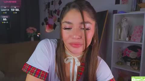 Snapshot of caroline_brown0 chatting on 13, 11, 2025 Caroline online show from 13, 11, 2025