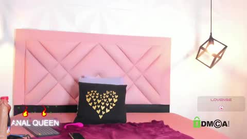 Snapshot of caroline_daring chatting on 2, 5, 2026 caroline daring online show from 2, 5, 2026